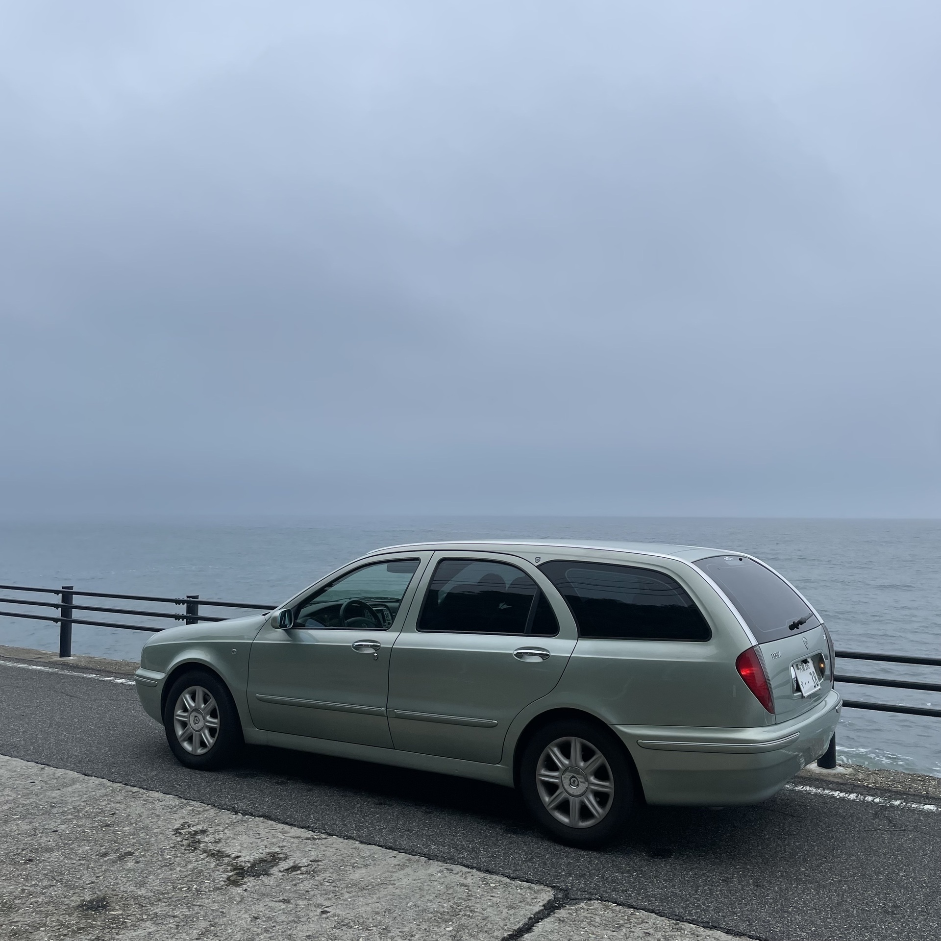 癒しタイム」のランチアリブラ: acerog : talk about italian car